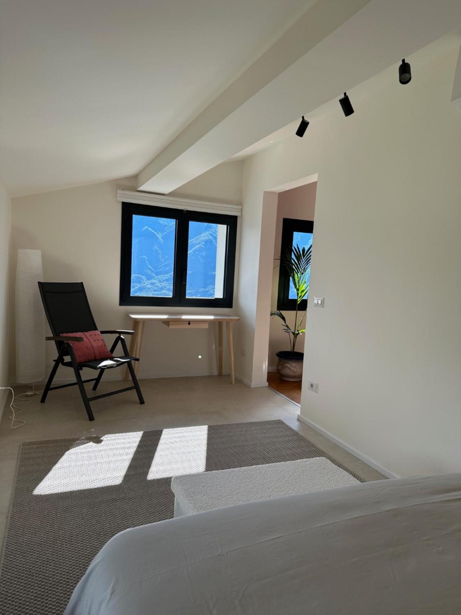 Villa D'Alba Guest House Чивенна Экстерьер фото
