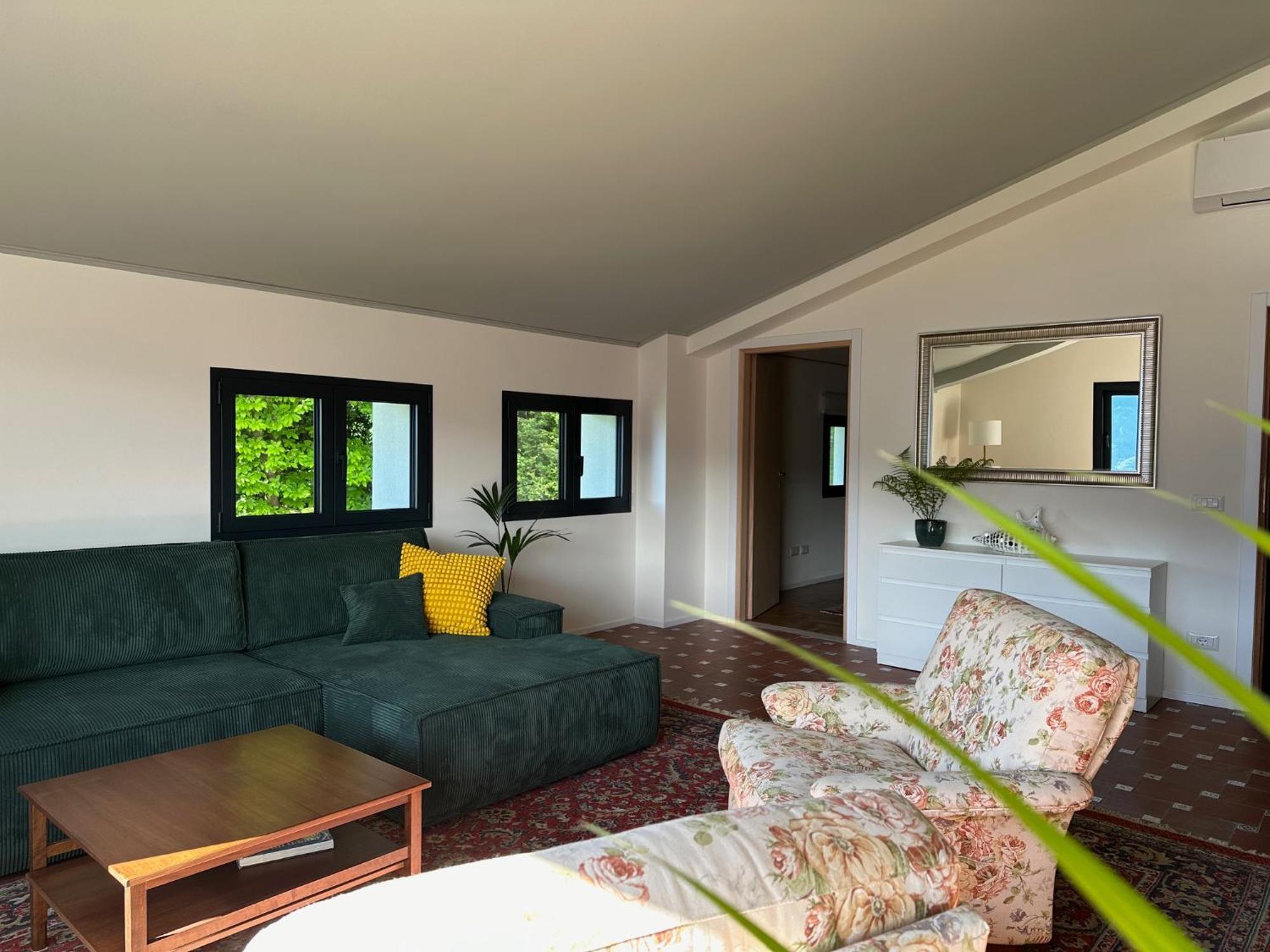 Villa D'Alba Guest House Чивенна Экстерьер фото